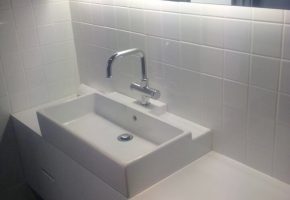 mgs-constructions-pty-ltd-bathroom-with-washbasin